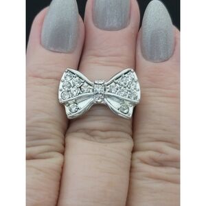 Elegant Silver Bow Fashion Ring Size 9
